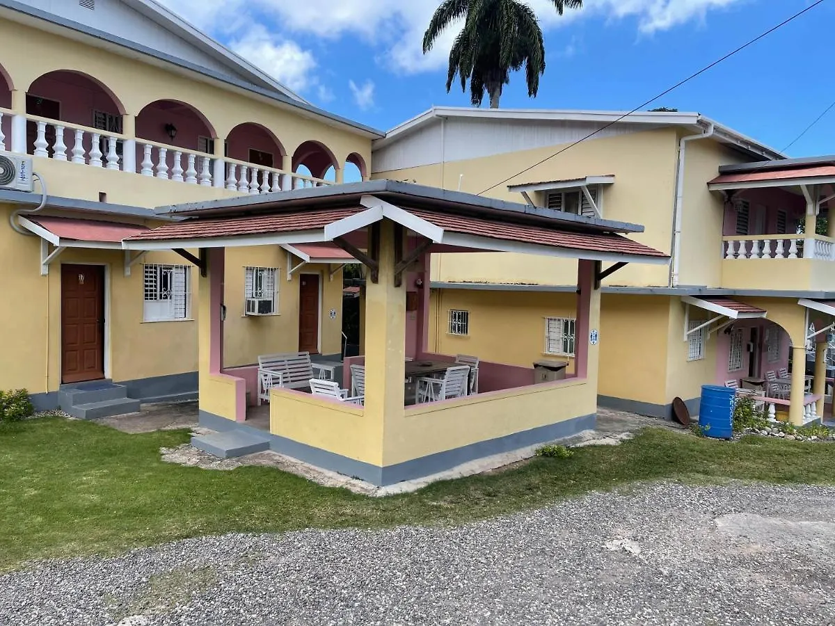**  Little Shaw Park Guest House Ocho Rios Jamaica