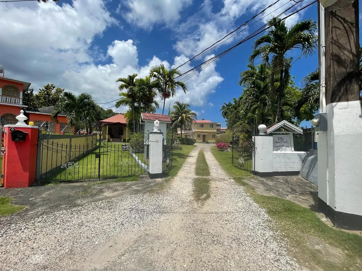 Little Shaw Park Guest House Ότσο Ρίος 2*,  Τζαμάικα