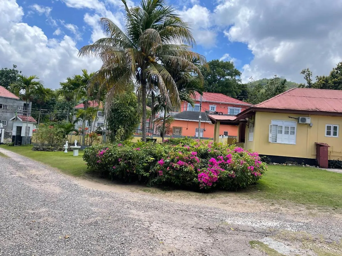 Little Shaw Park Guest House オーチョ・リオス 2*,  ジャマイカ